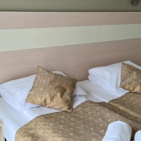 Apartament Czarna Gora S12 Apartment